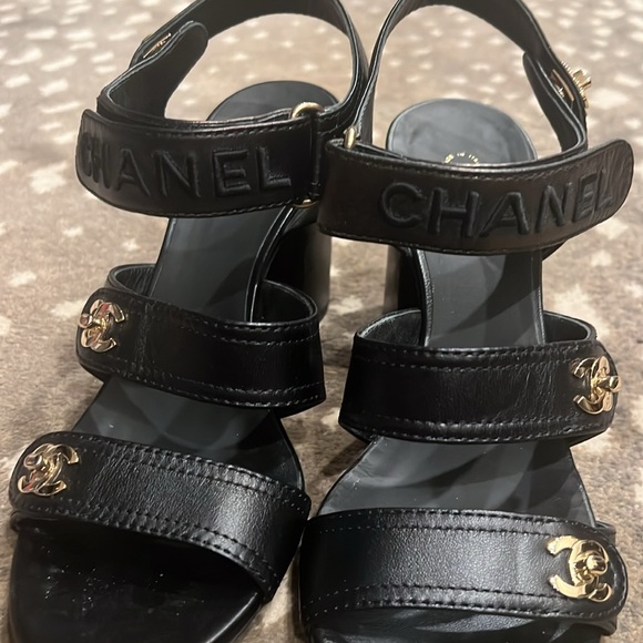 Chanel sandles 39 Italian wonderful condition - Picture 2 of 13